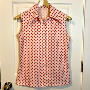 VTG white button down sleeveless top w/ red polka dots & dagger collar sz S (?)